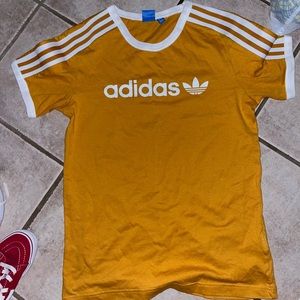 Adidas T-Shirt